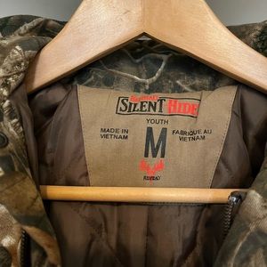 Boys size medium camo coveralls. Gently used and in excellent condition.